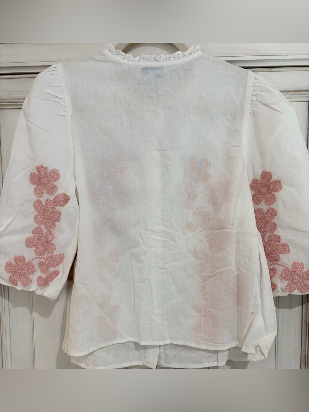NWT SZ L Calypso St. Barth White Blouse with Dusty Pink Floral Embroidery - Picture 3 of 8